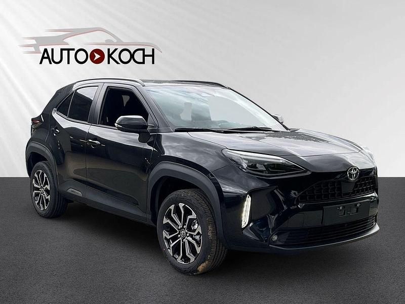 Schwarz Neu 2025 Toyota Yaris Cross SUV | 26.490 € (Superpreis) - Bild 1/4