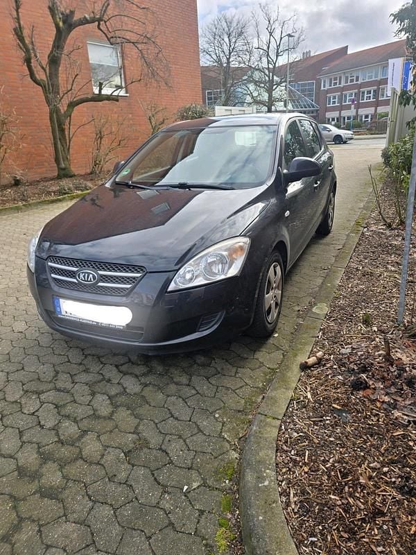 Gebraucht Kia Ceed 122 PS (89 kW) 2008 Schwarz Kleinwagen