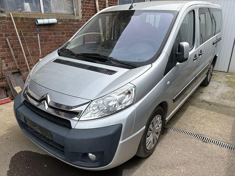 Second-hand Citroën Jumpy 128 CP (94 kW) 2015 Argintiu Monovolum