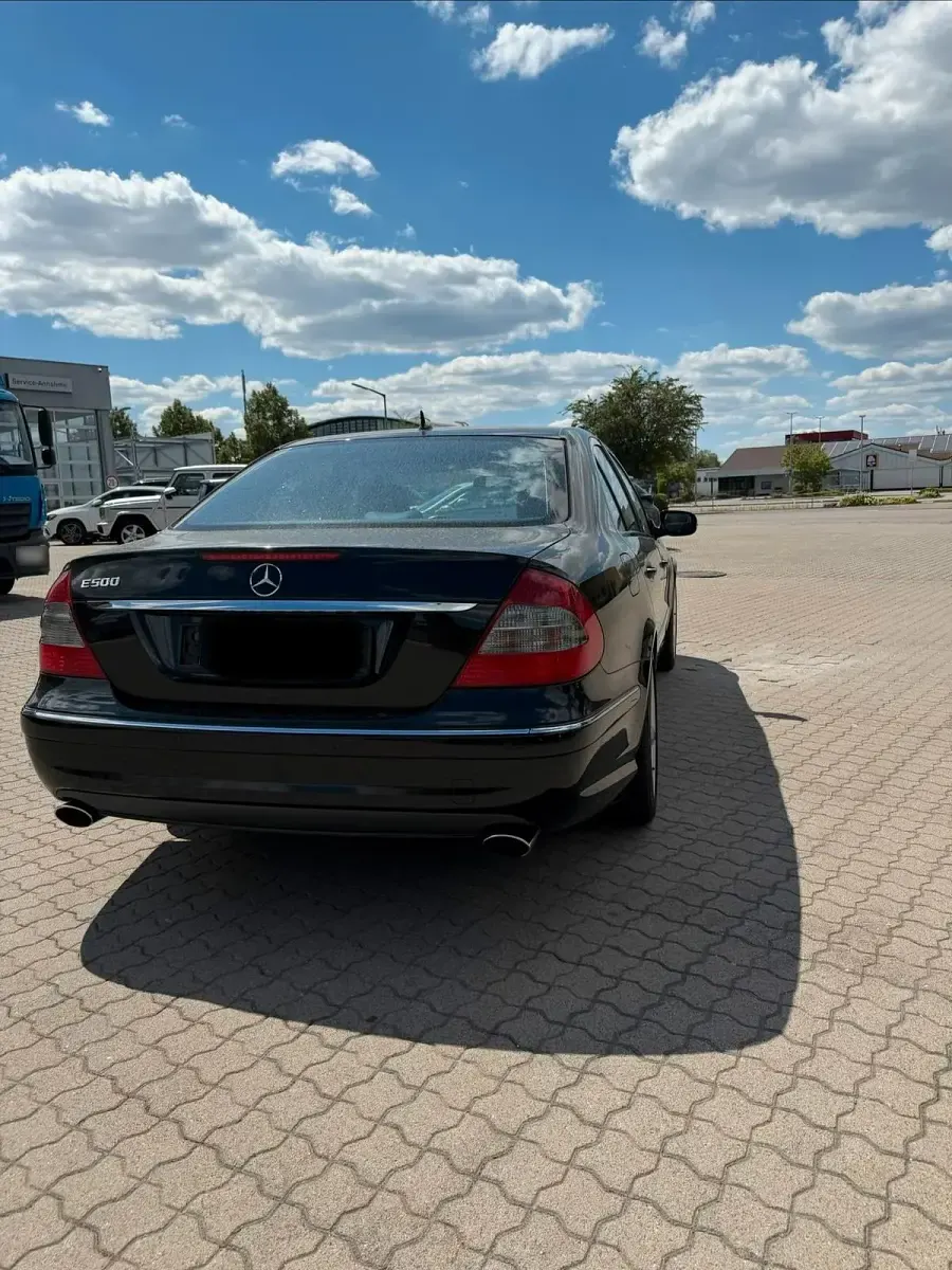 Gebraucht Mercedes E500 Avantgarde 387 PS (284 kW) 2006 Schwarz Limousine