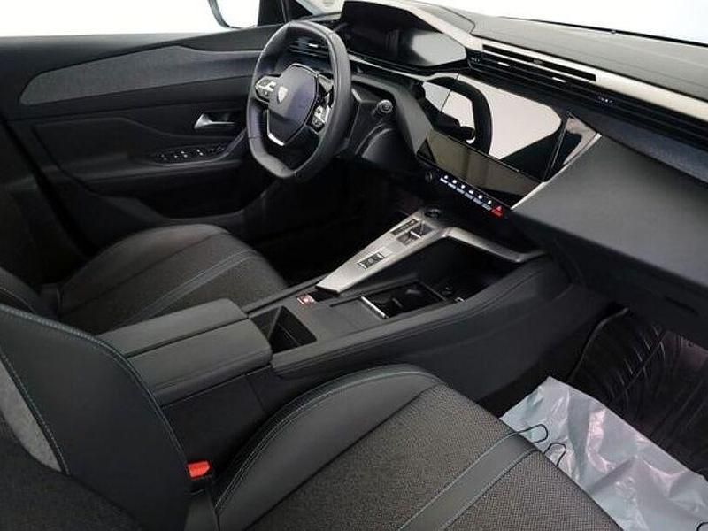 Gebraucht Peugeot 308 110 PS (80 kW) 2022 Blau Limousine