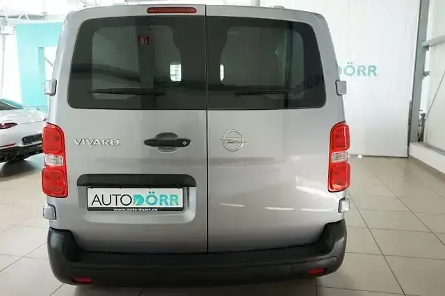 Usado Opel Vivaro Edition 120 HP (88 kW) 2023 Cinzento Monovolume