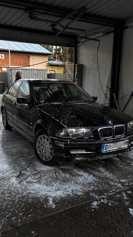 Schwarz Gebraucht 1999 BMW 316 Limousine | 2.500 € (Guter Preis) - Bild 1/4