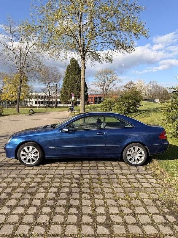 Gebraucht Mercedes CLK350 Elegance 272 PS (200 kW) 2005 Blau Coupé