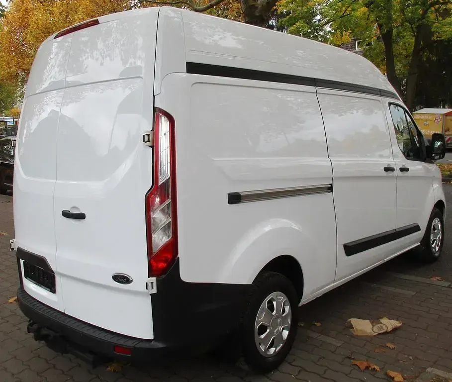 Gebraucht Ford Transit Custom Trend 105 PS (77 kW) 2017 Weiß Van / Kleinbus