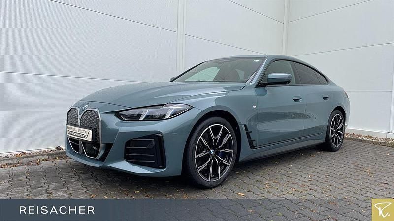 Cape york grün metallic Gebraucht 2025 BMW i4 Comfort Edition Limousine | 50.849 € (Guter Preis) - Bild 1/4