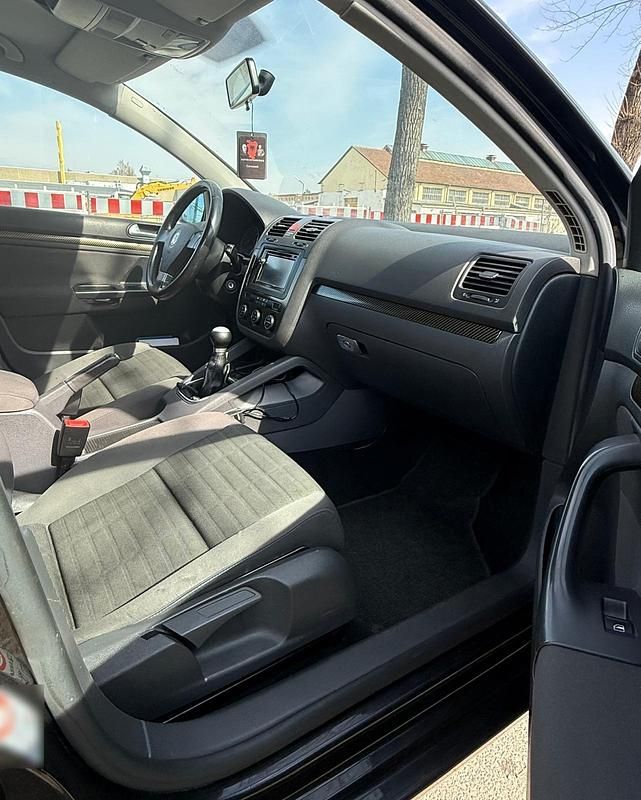 Gebraucht VW Golf V 80 PS (58 kW) 2008 Schwarz Kleinwagen