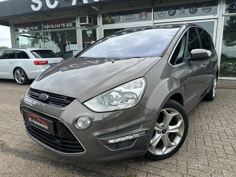 Braun Gebraucht 2012 Ford S-MAX Titanium Van / Kleinbus | 6.990 € (Teuer) - Bild 1/4