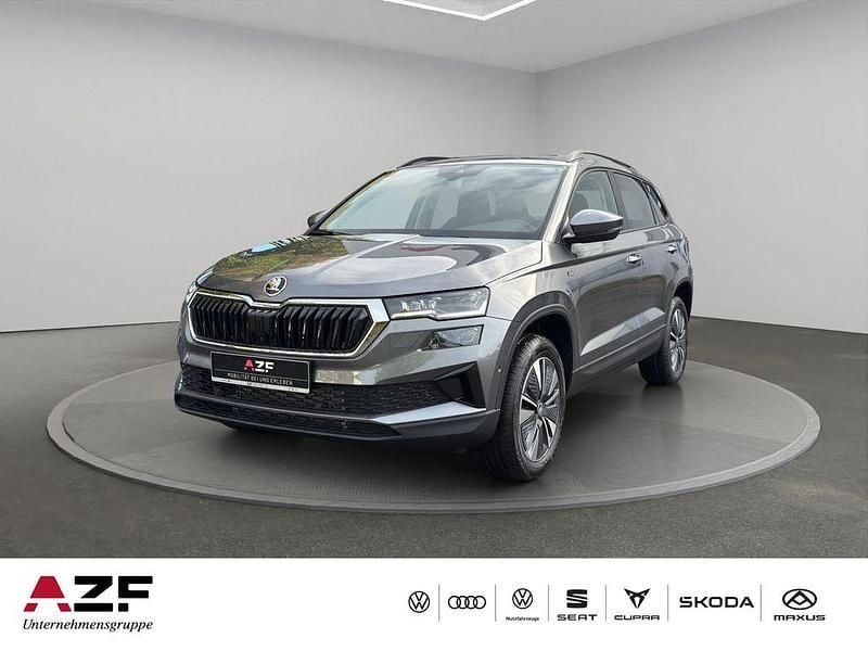 Grau Neu 2025 Skoda Karoq Tour SUV | 42.790 € (Teuer) - Bild 1/4