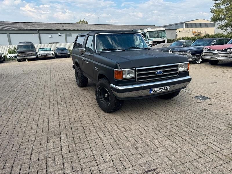 Schwarz Gebraucht 1991 Ford Bronco XLT SUV | 13.500 € - Bild 1/4