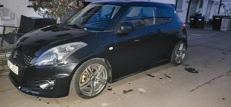 Schwarz Gebraucht 2014 Suzuki Swift Sport Kleinwagen | 7.000 € (Fairer Preis) - Bild 1/4