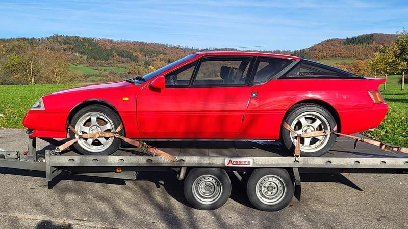 Rot Gebraucht 1988 Renault Alpine V6 Coupé | 19.999 € - Bild 1/4