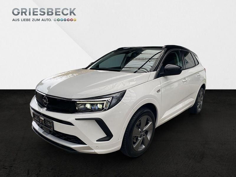 Jade weiss/arktis weiss Gebraucht 2022 Opel Grandland X Ultimate SUV | 25.920 € (Fairer Preis) - Bild 1/3