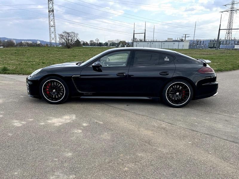 Gebraucht Porsche Panamera Turbo 519 PS (381 kW) 2014 Schwarz Limousine