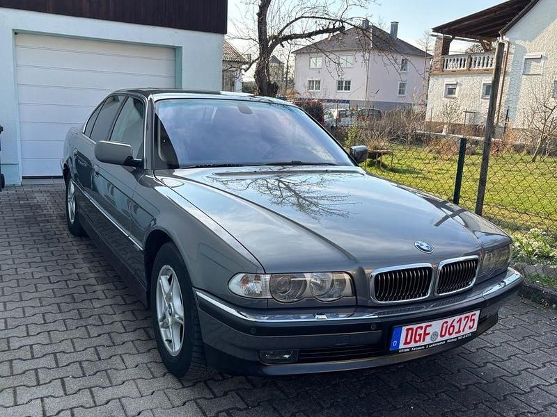 Gebraucht BMW 730 193 PS (141 kW) 2001 Limousine