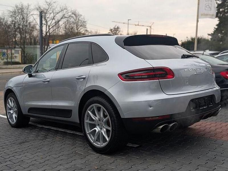 Gebraucht Mercedes E220 Elegance 132 PS (97 kW) 2017 Andere Limousine