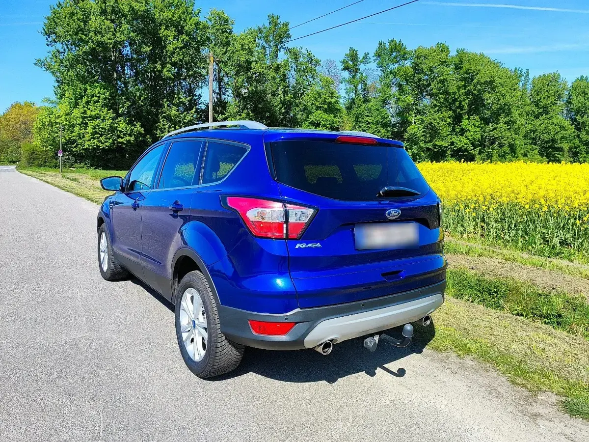 Używany Ford Kuga Titanium 150 KM (110 kW) 2016 Niebieski SUV