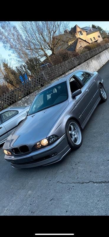 Silber Gebraucht 1996 BMW 523 Limousine | 3.500 € (Guter Preis) - Bild 1/4