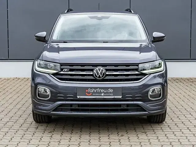 Używany VW T-Cross Active 150 KM (110 kW) 2022 Szary SUV