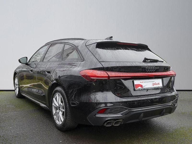 Gebraucht Audi A5 Ambiente 204 PS (150 kW) 2025 Mythosschwarz metallic Coupé