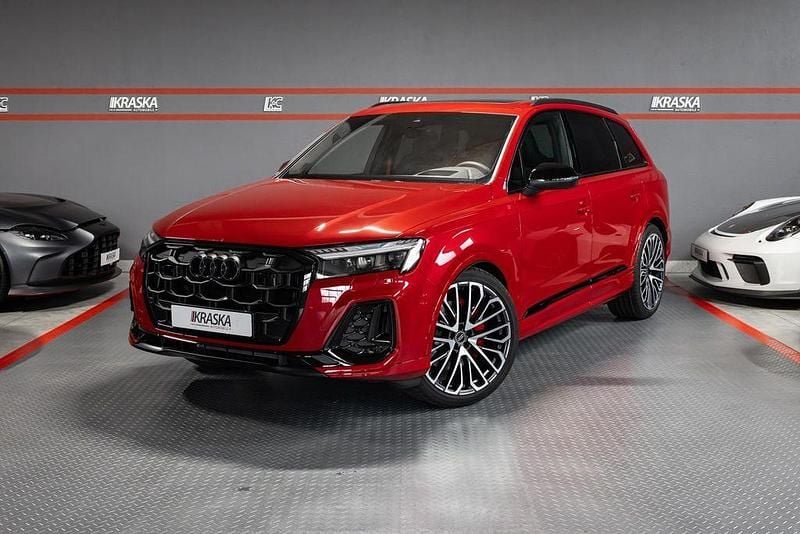 Neu Audi Q7 S-Line 286 PS (210 kW) 2025 Chilirot metallic SUV