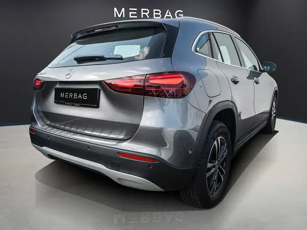 Gebraucht Mercedes GLA250 218 PS (160 kW) 2024 Mountain grau SUV