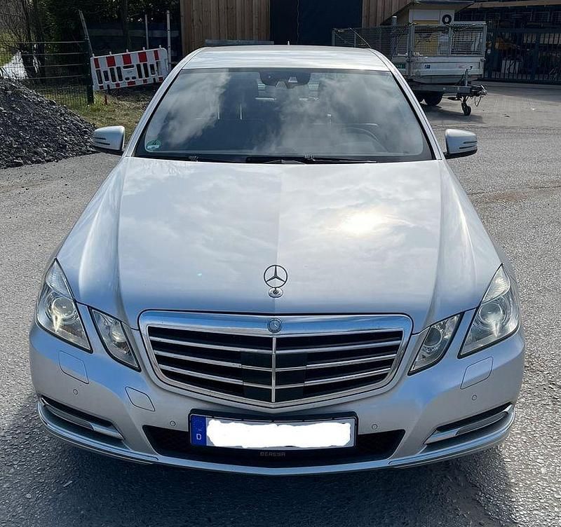Gebraucht Mercedes E350 272 PS (200 kW) 2010 Silber Limousine