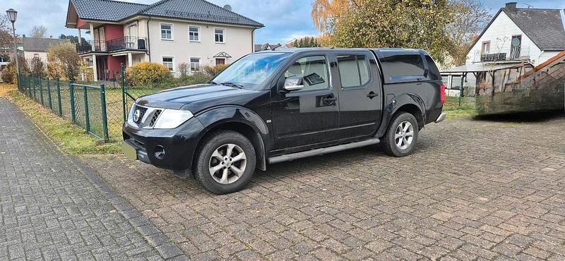 Schwarz Gebraucht 2012 Nissan Navara Abholung | 12.500 € (Fairer Preis) - Bild 1/4