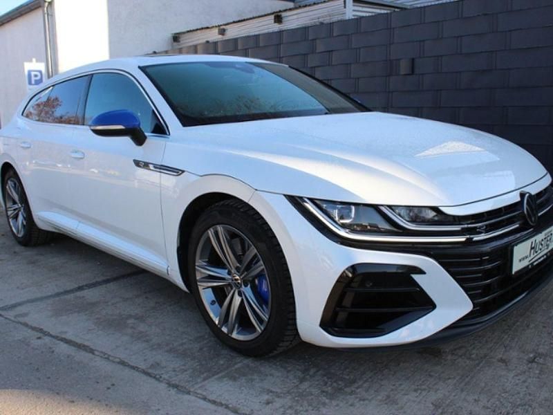 Gebraucht VW Arteon 320 PS (235 kW) 2023 Oryxweiss perlmutteffekt 7108 (metallic) Coupé