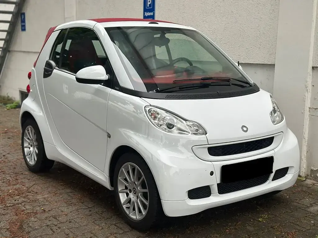Gebraucht Smart ForTwo Cabrio 84 PS (61 kW) 2012 Weiß Cabrio