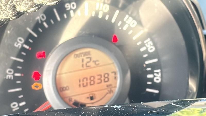 Weiß Gebraucht 2020 Peugeot 108 Kleinwagen | 5.700 € - Bild 1/4