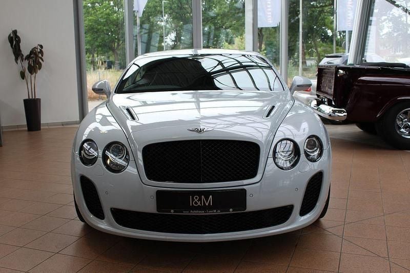 Gebraucht Bentley Continental 630 PS (463 kW) 2010 Weiß Limousine