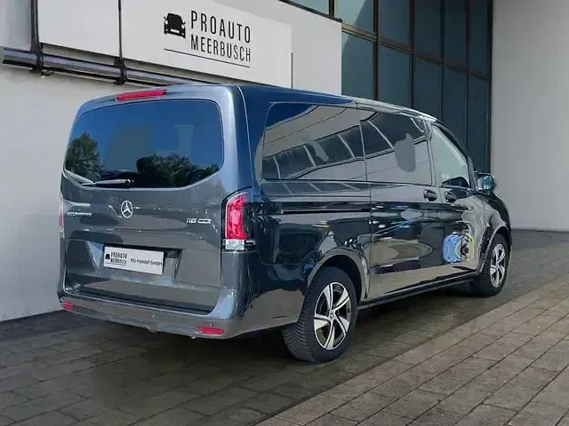 Gebraucht Mercedes Vito 163 PS (119 kW) 2025 Lackfarbe graphitgrau dunkel Van