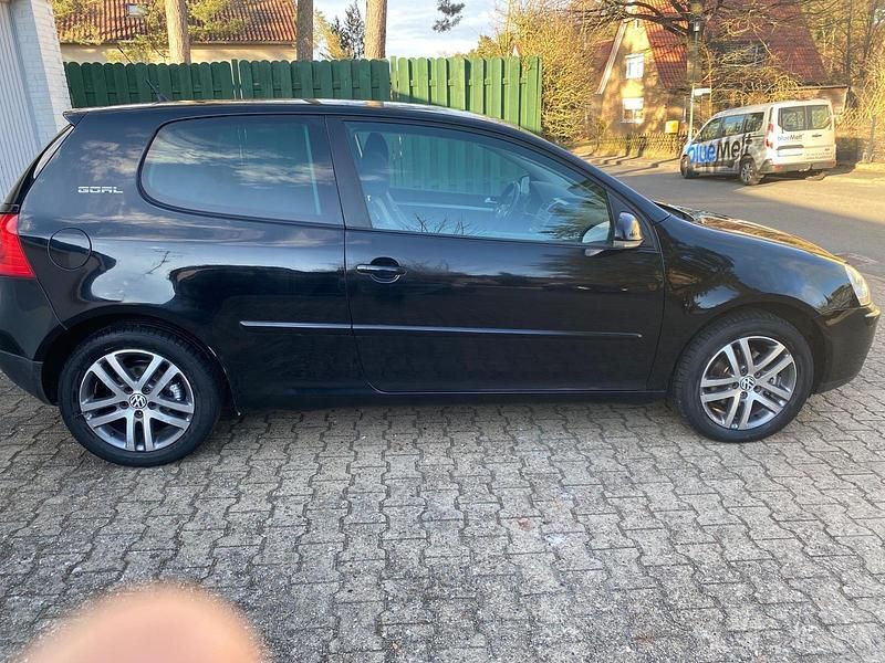 Gebraucht VW Golf VI Edition 80 PS (58 kW) 2009 Schwarz Kleinwagen