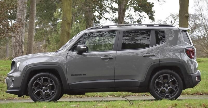 Grau Gebraucht 2021 Jeep Renegade 80th Anniversary SUV | 19.999 € (Etwas zu teuer) - Bild 1/4