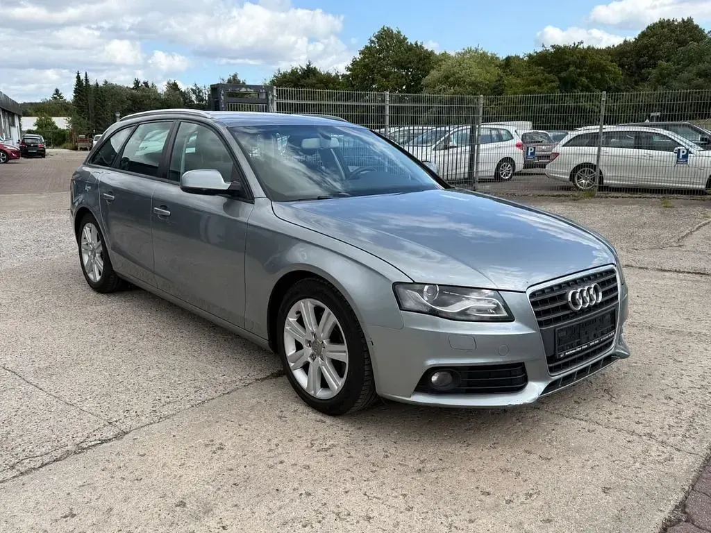 Gebraucht Audi A4 Ambition 143 PS (105 kW) 2010 Grau Kombi