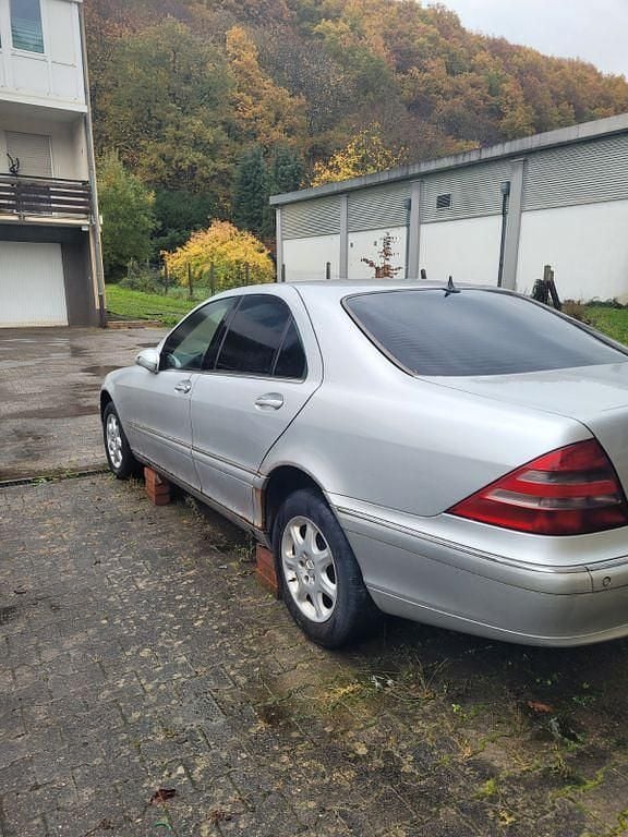 Silber Gebraucht 2002 Mercedes S320 Limousine | 1.300 € (Guter Preis) - Bild 1/4