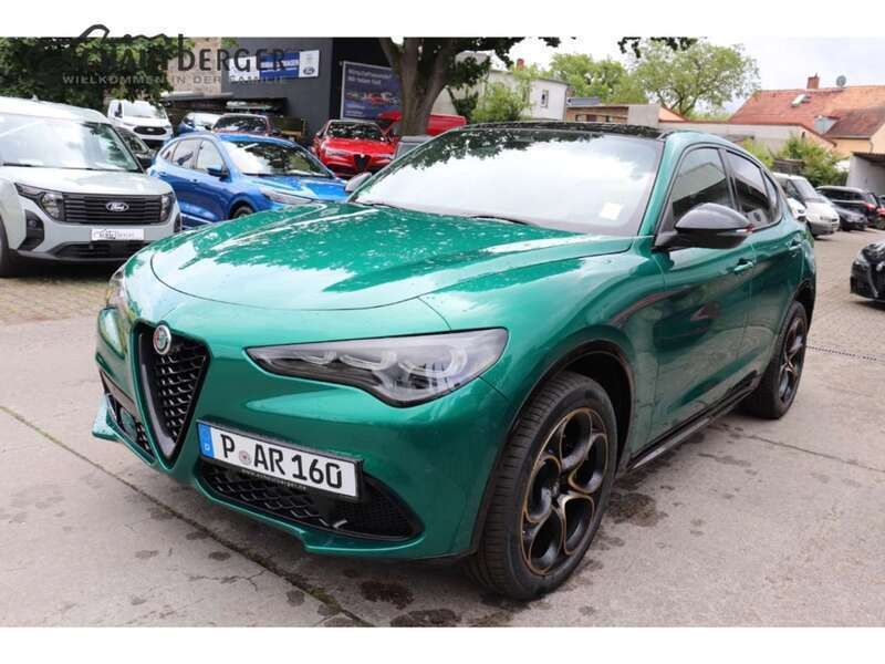 Gebraucht Alfa Romeo Stelvio 280 PS (205 kW) 2025 Gruen SUV
