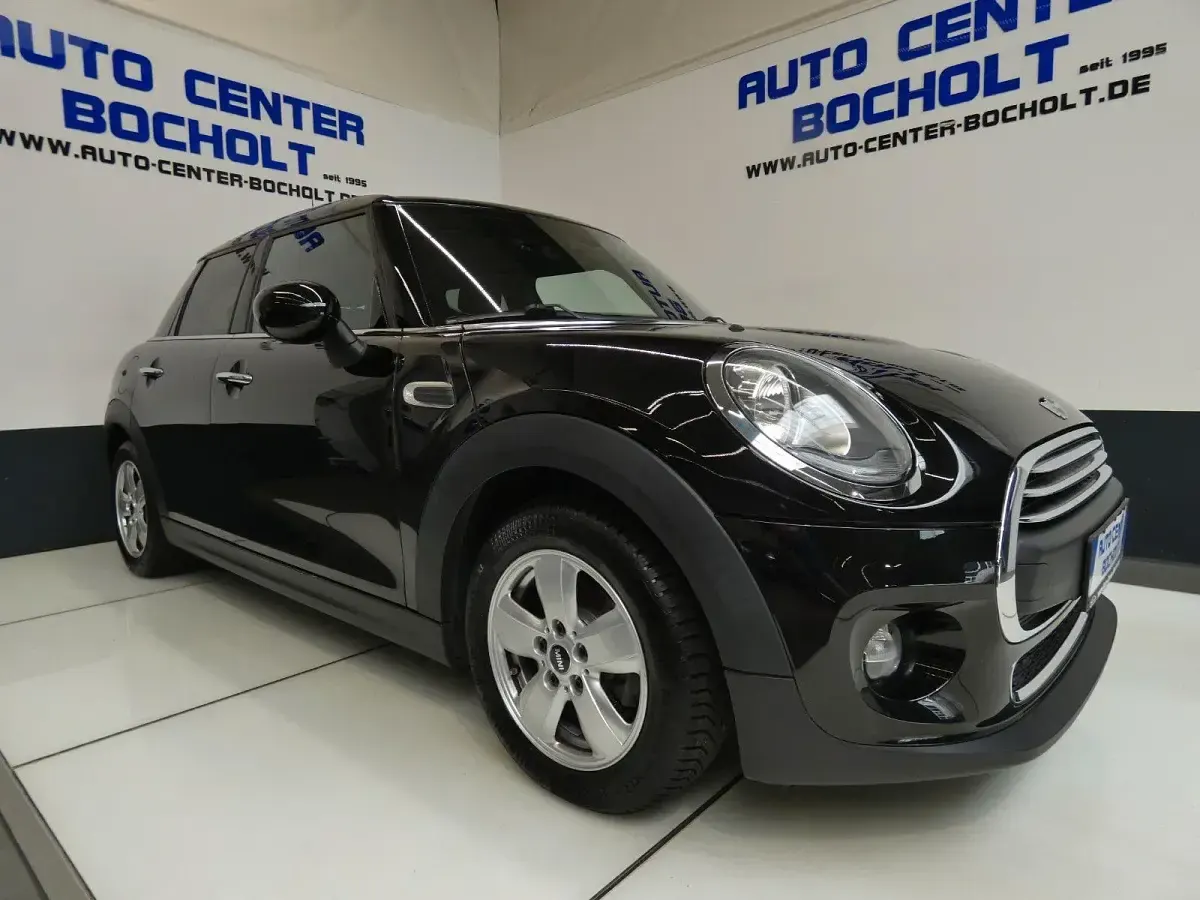 Gebraucht Mini ONE Pepper 102 PS (75 kW) 2017 Schwarz Kleinwagen