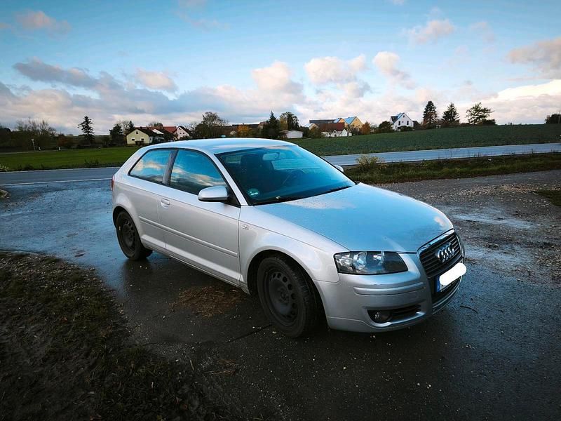 Silber Gebraucht 2008 Audi A3 Limousine | 2.000 € (Superpreis) - Bild 1/4
