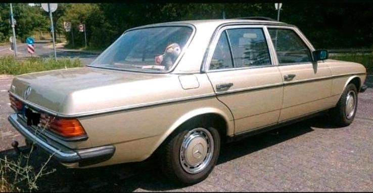 Gebraucht Mercedes 200 109 PS (80 kW) 1982 Grün Limousine