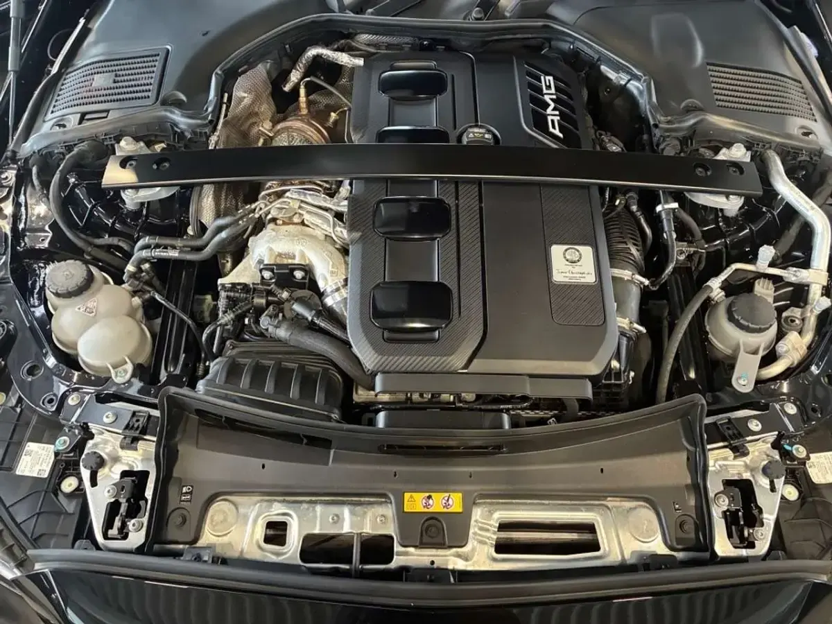 Gebraucht Mercedes C43 AMG AMG 421 PS (309 kW) 2024 Schwarz Limousine