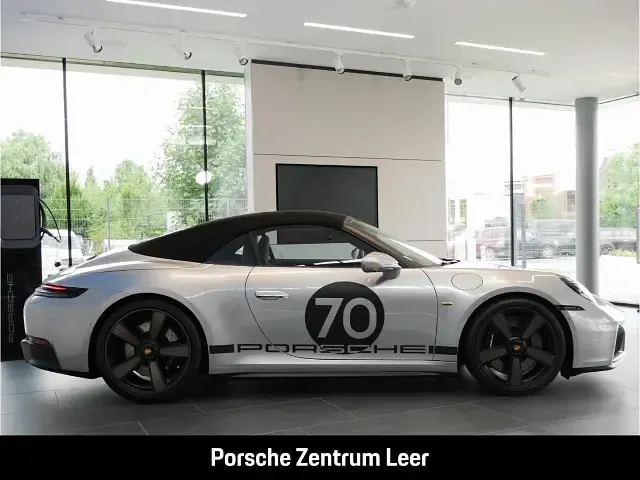 Neu Porsche 992 541 PS (397 kW) 2026 Silber Cabrio