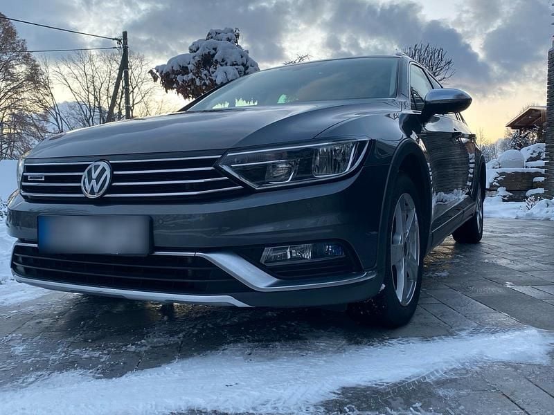 Gebraucht VW Passat Alltrack 220 PS (161 kW) 2016 Grau Kombi