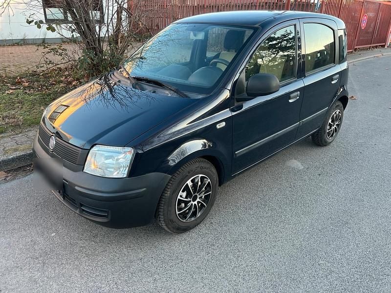 Blau Gebraucht 2011 Fiat Panda Kleinwagen | 1.599 € (Superpreis) - Bild 1/4