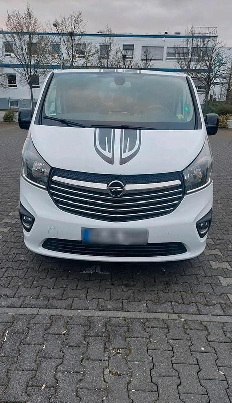 Second-hand Opel Vivaro 145 CP (106 kW) 2018 Alb Monovolum