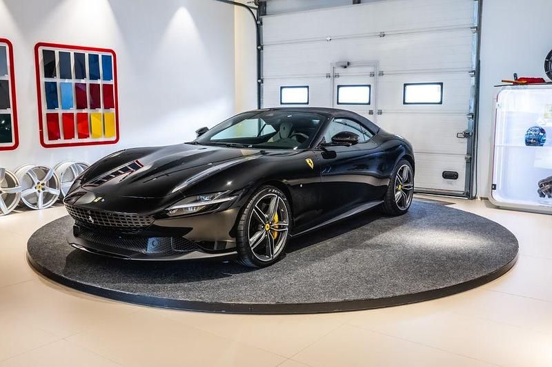 Gebraucht Ferrari Roma 620 PS (456 kW) 2025 Schwarz Cabrio