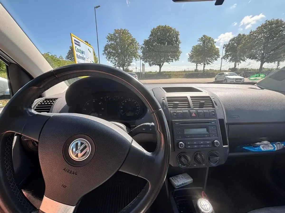 Gebraucht VW Polo 69 PS (50 kW) 2007 Silber Kleinwagen