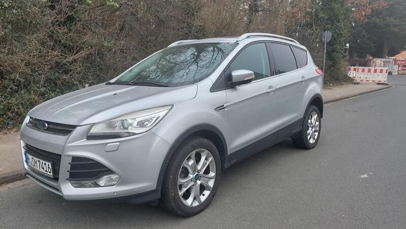 Silber Gebraucht 2013 Ford Kuga SUV | 6.666 € (Superpreis) - Bild 1/4