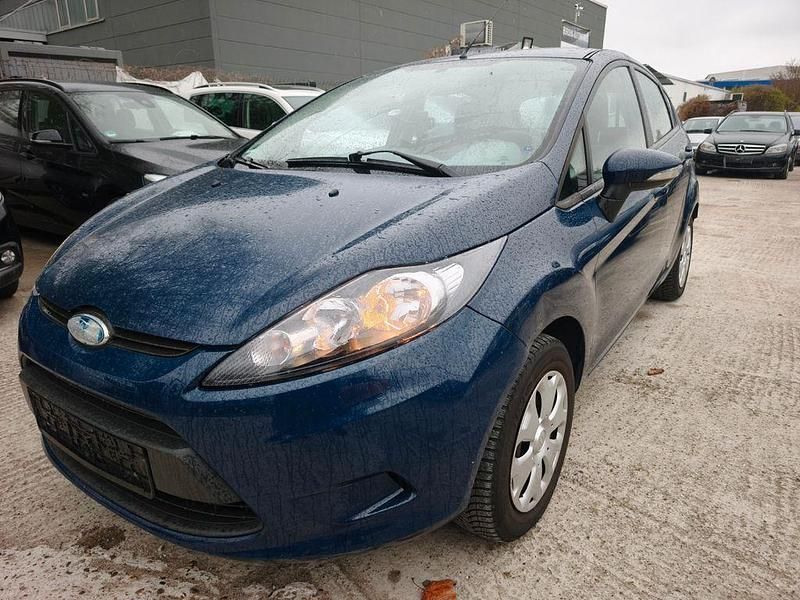 Gebraucht Ford Fiesta Trend 60 PS (44 kW) 2010 Blau Kleinwagen